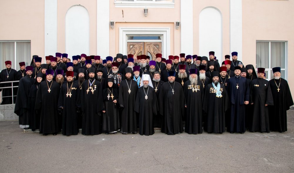 Луганская епархия отметила 75-летие в театре на Оборонной