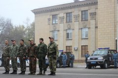 В Луганске состоялся экзамен на право ношения крапового берета