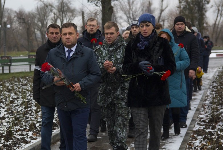 В парке Горького прошла акция памяти погибших воинов