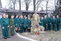 Таможенники ЛНР возложили цветы к памятнику Павла Луспекаева