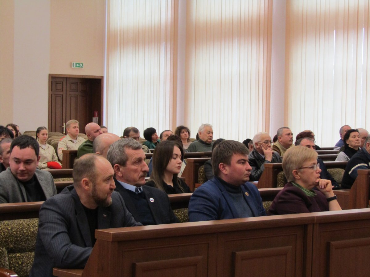 Вперед и только вперед ваш дух боевой нас к победе ведет!