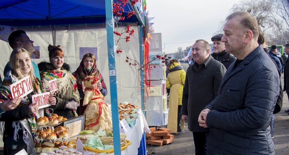 Ярмарка, посвященная Масленице, состоялась в Луганске