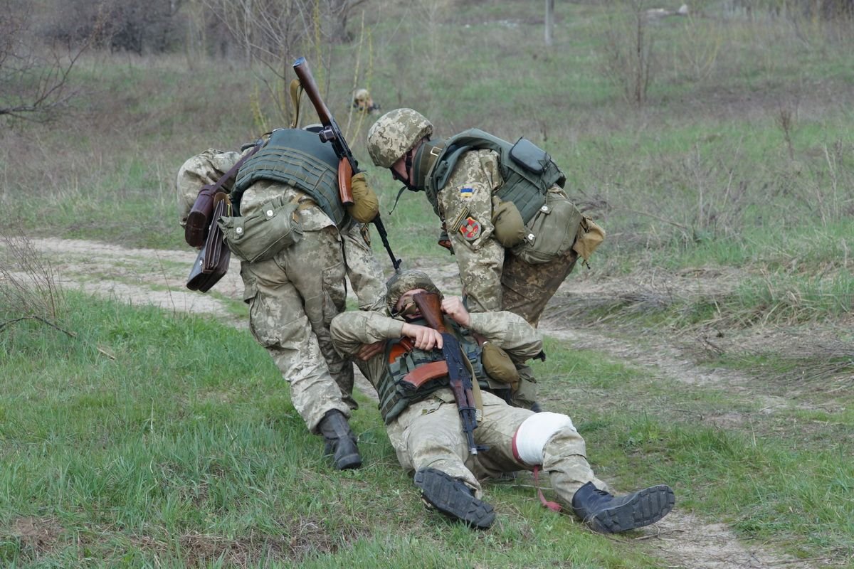 Трое военнослужащих ВСУ получили ранения в результате драки с командирами