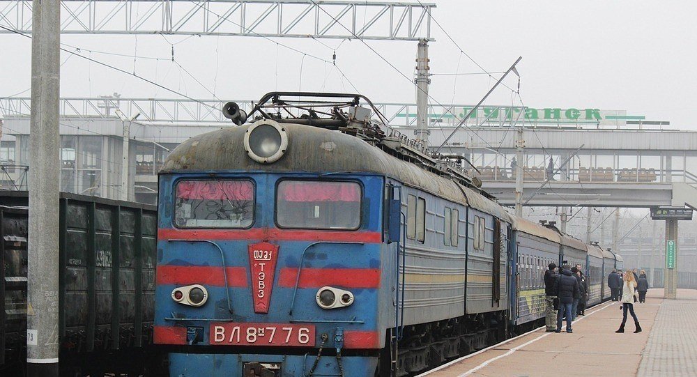 Движение пригородных пассажирских поездов отменено до особого распоряжения