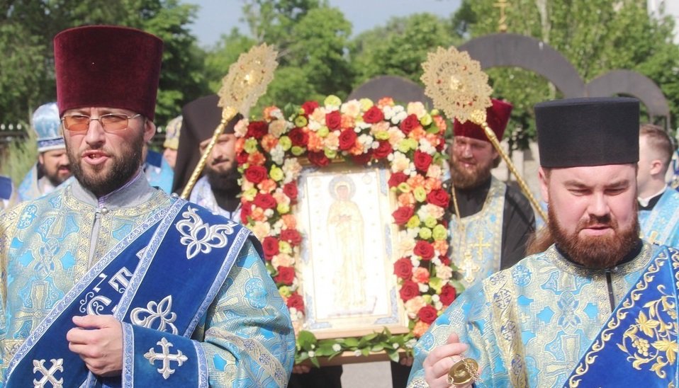 В столице ЛНР состоялась служба в честь Луганской иконы Божией Матери