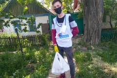 За неделю активисты "Мира Луганщине" оказали помощь 70 жителям Республики