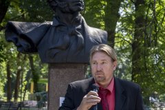 Луганчане почтили память поэта Александра Сергеевича Пушкина