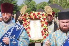 В столице ЛНР состоялась служба в честь Луганской иконы Божией Матери