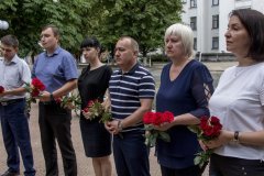 Молодежь и депутаты НС ЛНР почтили память погибших журналистов ВГТРК
