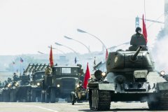В Луганске прошла генеральная репетиция Парада Победы