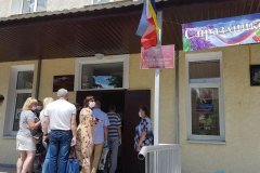 Первые сто жителей ЛНР проголосовали по поправкам в Конституцию РФ