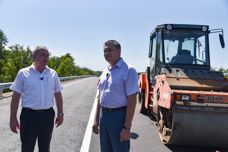 Глава ЛНР посетил заново отстроенный Штеровский мост