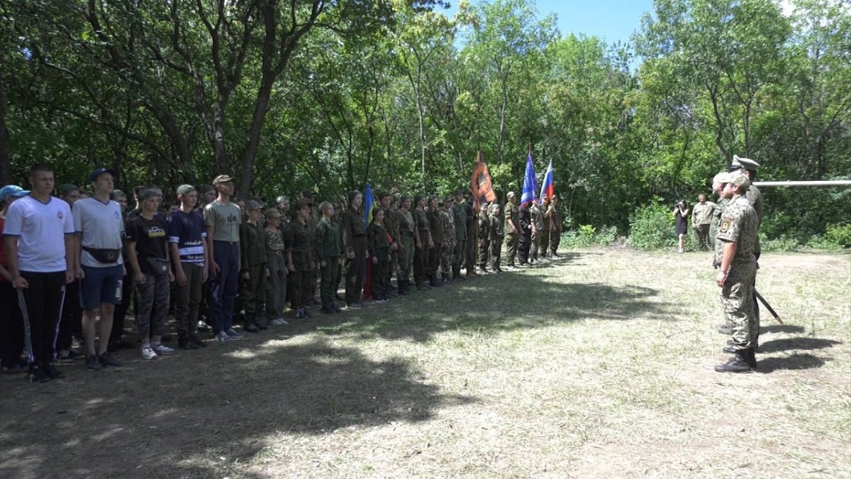 Более ста юных жителей ЛНР поучаствовали во втором этапе "Георгиевских сборов"