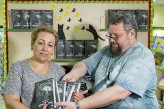Библиотеке Горького передали роман "Эпоха мертворожденных"