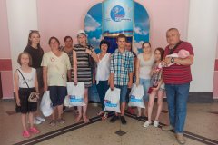 В столице ЛНР выдали продуктовые наборы многодетным семьям