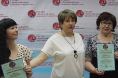 В столице ЛНР открылась выставка работ мастериц из Свердловского района