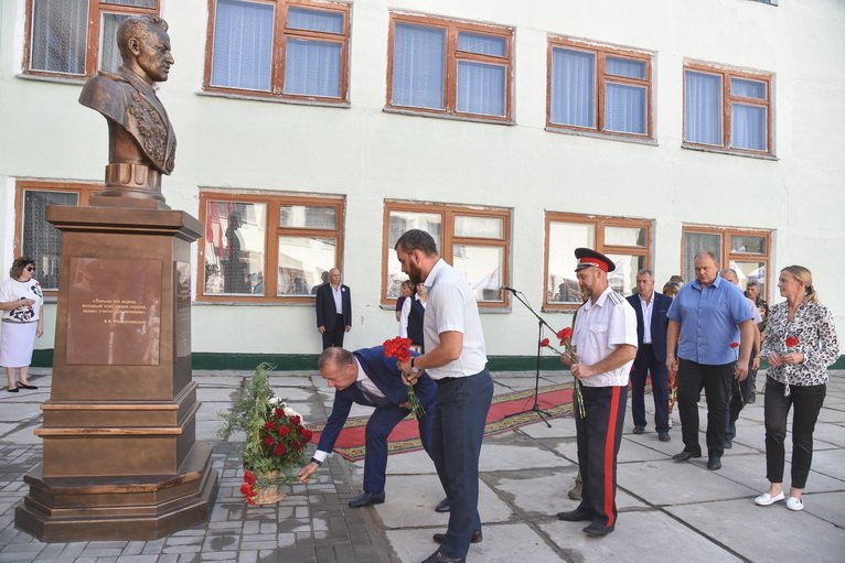 В столице Республики открыли бюст Константину Рокоссовскому