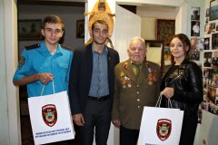 Герои живут среди нас!