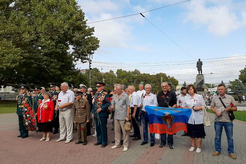 И будет вечно биться сердце русской славы