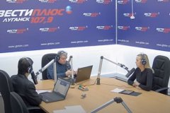 Нонсенс: говорится о безопасном пересечении границы, а передвигаться предстоит под дулом автомата