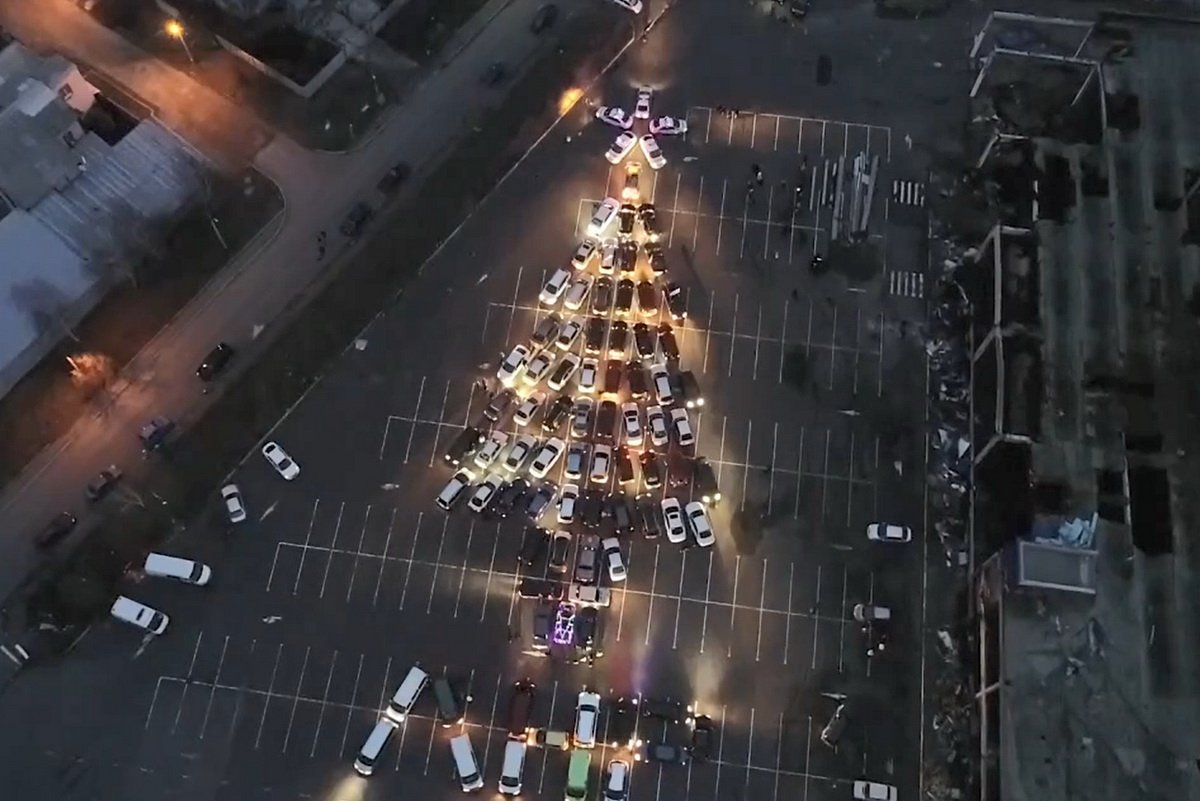 В Луганске 27 декабря создадут "Автоёлку"