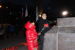 Активисты ОД "Мир Луганщине" провели митинг-реквием, приуроченный ко Дню Неизвестного Солдата