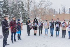 Молодежные активисты почтили память героев "Молодой гвардии"