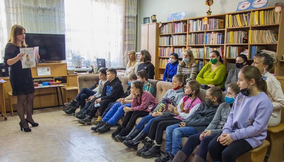 В ЛНР презентовали "Чудеса из ткани своими руками"