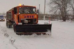 Луганские коммунальщики продолжают устранять последствия снегопада