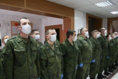 Военнослужащие НМ ЛНР рассказали об отсутствии побочных реакций после прививки от COVID-19