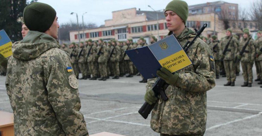 Военкоматы пытаются формировать в Луганской области батальоны территориальной обороны