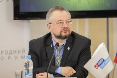 Война в Донбассе будет продолжаться, пока Киев не прекратит террор, считает историк