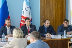 Депутаты и общественники обсудили особенности Трудового кодекса ЛНР