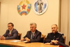 Казаки ЛНР передали депутату Госдумы РФ ходатайство о присоединении к казакам России