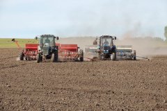Аграрии ЛНР перевыполнили план сева яровых на 3%