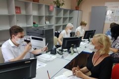 Жители ЛНР, получая СНИЛС, чувствуют поддержку со стороны россиян - луганчанка