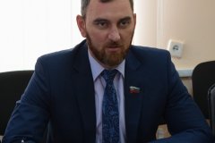 Украинские радикалы распространяют чуждые русскому человеку ценности – парламентарий