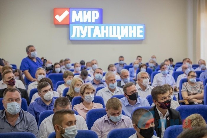 Депутаты ЛНР за два месяца провели 60 выездных встреч с жителями отдаленных территорий
