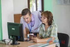 Инфоцентр в луганской школе № 13 готов консультировать по выборам до 50 человек в день