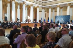 Шахтеры являются истинной драгоценностью Луганской земли – Леонид Пасечник