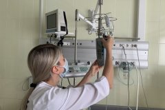 Медики ЛНР, несмотря на рост числа заболевших, стараются помочь всем пациентам с COVID-19