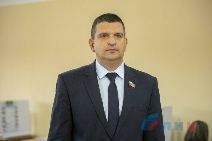 Жители ЛНР на выборах в Думу проявили себя приверженцами курса развития России - депутат