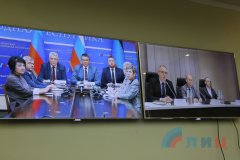 Власти ЛНР и ДНР в рамках программ развития планируют создать 70 тыс. новых рабочих мест