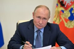 Франция и Германия потакают Киеву в вопросах Донбасса - Путин