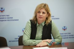 Минобразования ЛНР к новому году обновит школьные программы по географии и обществознанию