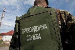 Украинские пограничники на КПВВ «Станица Луганская» терроризируют русскоговорящих