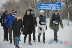 Координатор гумгруппы от ОБСЕ убедилась в готовности ЛНР к открытию новых КПВВ