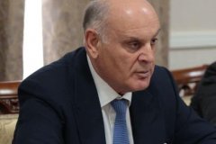 Президент Абхазии Аслан Бжания поручил силовым ведомствам Республики организовать прием беженцев с Донбасса в связи с обострением ситуации на линии соприкосновения в ЛНР и ДНР