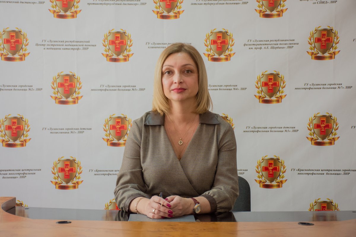 Поздравление министра здравоохранения ЛНР Наталии Пащенко с Международным женским днем