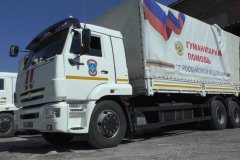 Очередной конвой МЧС России доставил в Луганск стройматериалы и продукты